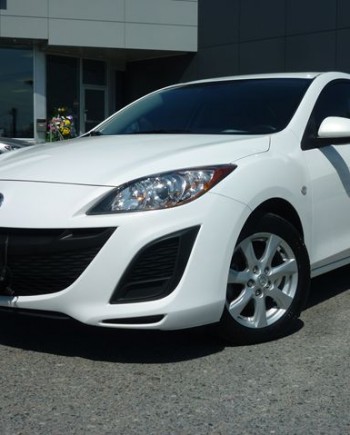 2010-Mazda-MAZDA3-1376031-1-sm